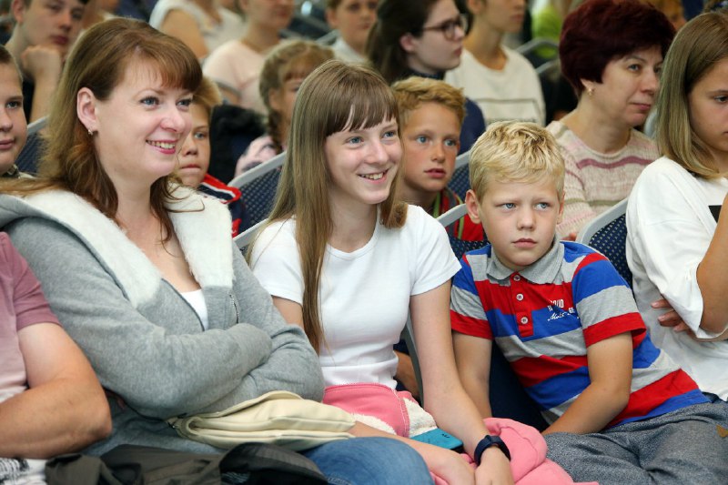 21 Сестренка, я не въехал...